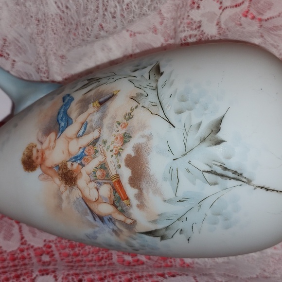 Beautiful Vintage hand blown Angel Pitcher - Picture 3 of 7